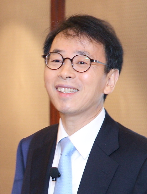 Dr Andy Xie